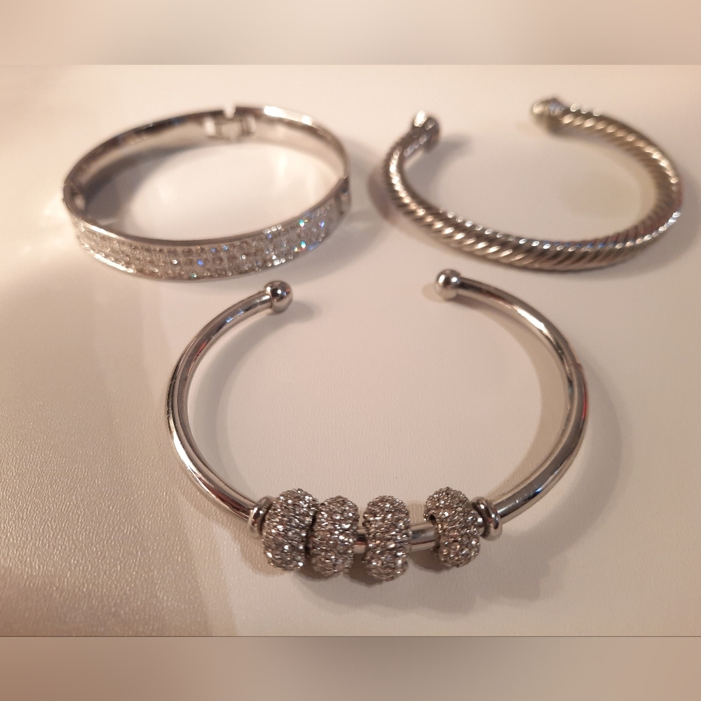 Elegant Silver Tone Bracelet Set